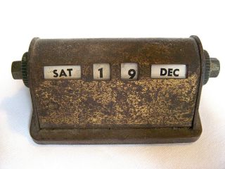 ⭐️ Vintage Rolling Desk Calendar Perpetual Brass Metal Day Date ⭐️