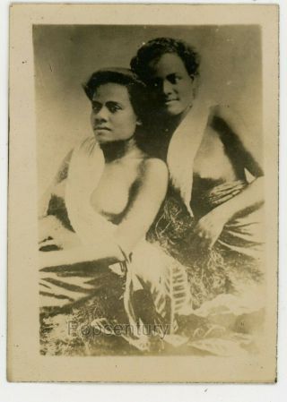 Vintage Photograph 1930 Fiji Fijian Women Topless South Seas Islands Sharp Photo