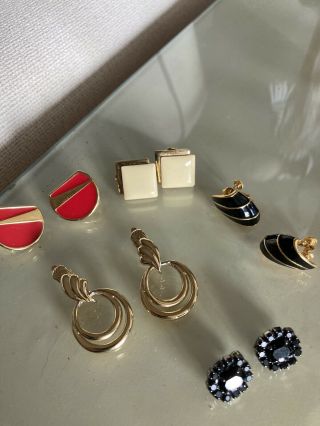 6 Pairs Of Vintage Clip/screw Earrings 2