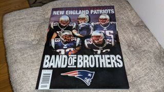 2010 England Patriots Nfl Football Yearbook Tom Brady