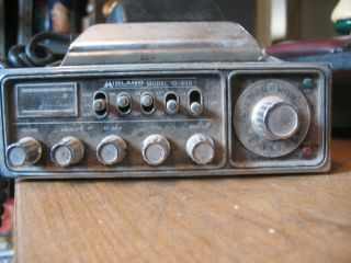 Vintage Midland Cb Radio Model 13 - 888 W/ Mounting Bracket & Microphone