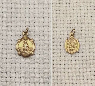 Vintage Solid 10k Yellow Gold Rosary Charm Catholic Virgin Mary 0.  5g