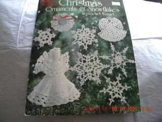 Vintage 1984 " Christmas Ornaments & Snowflakes In Crochet Thread " Asn 1033