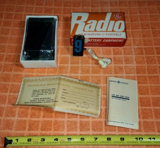 Vintage Ge 7 - 2790 Miniature Portable Am Radio W Box,  Nvr