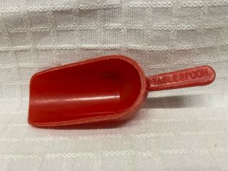Htf Vintage 3.  75” Red Plastic Tablespoon Hand Scoop Shovel Rare Vtg Measuring