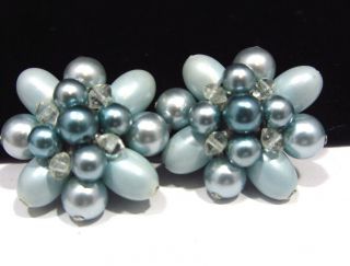 Classic 1950s Vintage 1 2/8 " Silver Tone Baby Blue Grayish Clip Earrings C10