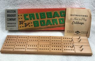 - Vtg Milton Bradley Wooden Cribbage Board 4626 - A - C3