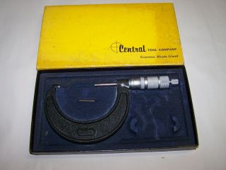 Vintage Central Tool Co.  3 " Outside Micrometer 32rl