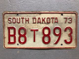 Vintage 1973 South Dakota License Plate White/red Truck B8t893