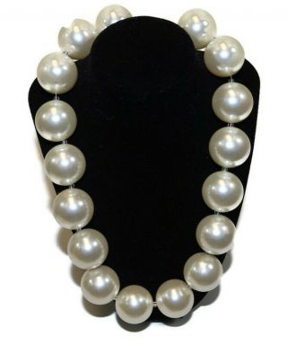 Vintage - Large Faux Pearl Costume Necklace W/ Magnetic Clasp Necklace