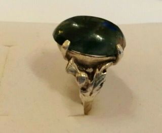 Vintage Sterling silver and moss agate ring with thistle detail shoulders size N 2
