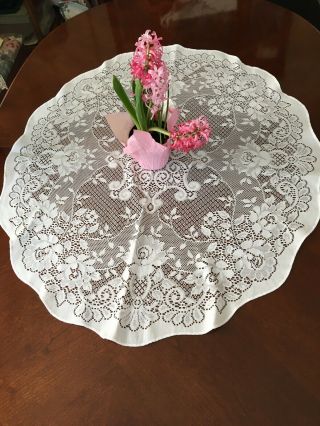 Large Vtg Round Scallop White Lace Centerpiece Doily Table Topper Cloth 33 X 37