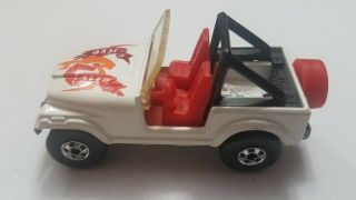 Vintage 1981 Hot Wheels Real Riders Jeep Cj - 7 - White W/ Red Interior Diecast