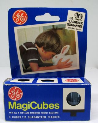 Vintage Ge Magicubes Box Of 3 With 12 Flashes
