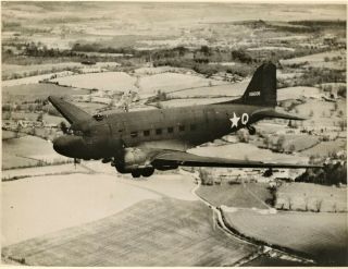 Most Rare Wartime Captioned Photograph Of A Usaf C - 47