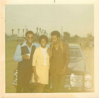 California Handsome Men Woman Friends Car Black African American Vtg Photo 521