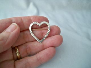 Vintage Etched Floral Design Sterling Silver Heart Brooch Pin 3
