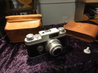 Vintage Argus 35mm Camera With 50mm Cintar Lens Made In Usa With Leather Case