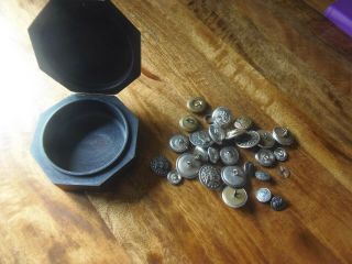 A Selection Of Vintage American Military Buttons In Unusual Box