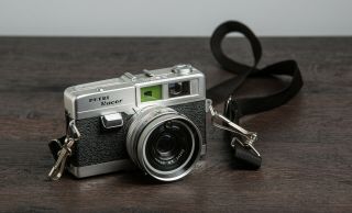 Vintage Camera Petri Racer Rangefinder Film 35mm