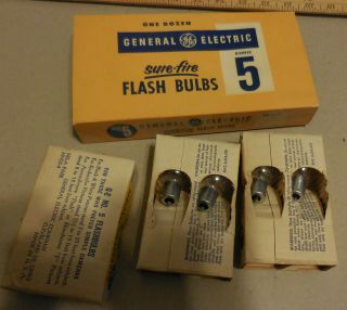 Vintage General Electric Sure Fire Flash Bulbs Number 5 Box 12 Bulbs Advertising