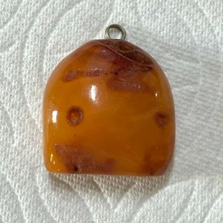 17 Gram Big Amber Pendant,  Vintage Natural Baltic Cognac Butterscotch (am978)