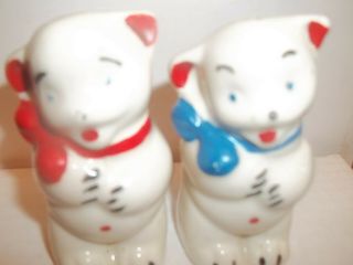 Vintage Shawnee Bear Salt and Pepper Shakers with Cute Bottoms 2
