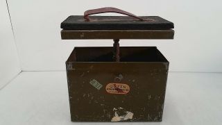 Vintage Queen Revolving Seat / Shell Storage Box Dr
