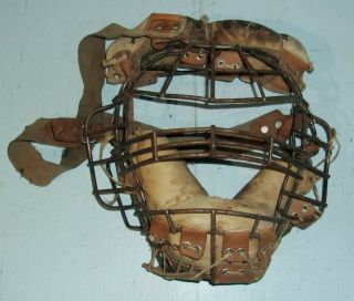 Vintage Leather & Heavy Wire Baseball Catchers Guard Mask Sports Equipment