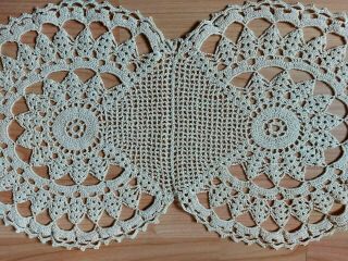 Vintage Handmade Oval Crochet Lace Beige Tablecloth Runner 18 " X9.  5 "