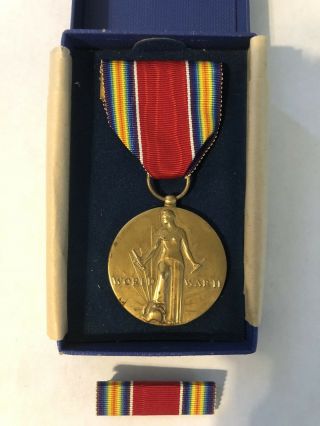 Vintage Box Us Wwii Campaign And Service Victory Medal And Ribbon