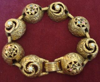 Vintage Ornate Gold Tone W/ Rhinestones And Faux Pearls Bracelet