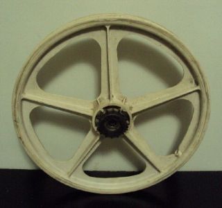 Old School Bmx Skyway Tuff Wheel Ii 2 Rear 20 " Mag Wheel White Vintage