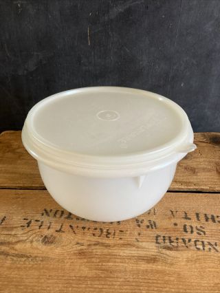 Vintage Tupperware Medium Sheer Mixing Storage Bowl 271 - 10 W/ Lid 228 - 25 3