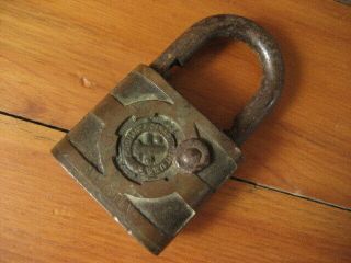 Vintage Brass Yale Ammunition Padlock Lock Ordinance Department Usa No Key