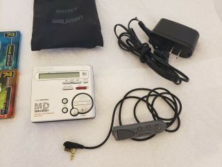 Vintage Sony Digital Recording MZ - R70 MiniDisc MD Walkman Player with 2