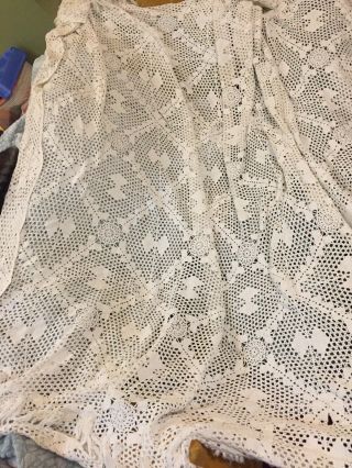 Vintage Hand Crocheted Cotton Ivory Bedspread Coverlet W Fringe 113” Square Big