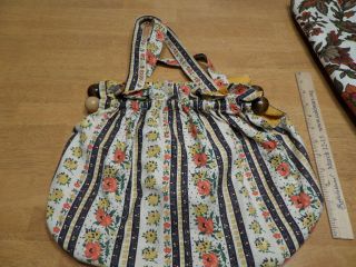 Vintage Knitting Sewing Bag Wood Supports,  Cloth Handles Pretty Floral Fabric
