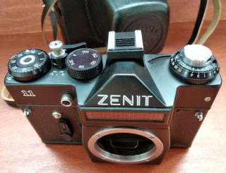 ZENIT - 11 35mm film SLR Soviet Russian vintage camera,  KMZ 1983 Only Body. 2