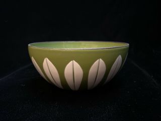 Vintage Cathrineholm Of Norway 4” Avocado Green White Enamelware Lotus Bowl