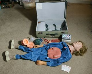 Vintage Laerdal Resusci Anne Manikin Cpr Training Kit W/ Suitcase