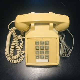 Vintage Gte Push Button Touch Tone Desk Phone 2500 - 20 M Beige Beige Color
