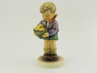 Vtg Hummel Club 1991/92 Goebel 485 " Gift From A Friend " Tmk7 5.  25 " Figurine