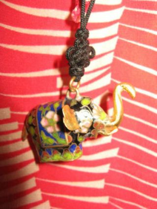 Vintage brass cloisonné elephant keychain bracelet charm necklace pendant 2