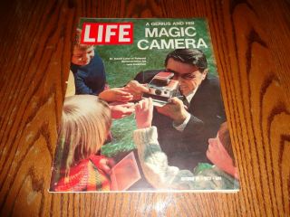 Vintage Life Magazines October 27,  1972 Edwin Land Of Polaroid Magic Camera