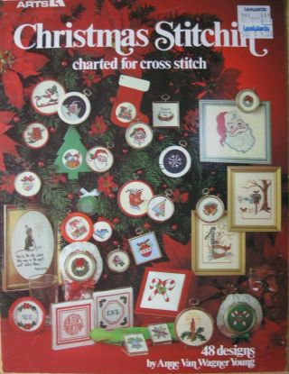LEISURE ARTS Christmas Stitchin Cross Stitch 48 designs 197 Vintage 1981 02R2 2