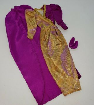 Vintage 1984 Barbie Oscar De La Renta 9260 Purple Gold Gown Dress Cape Set