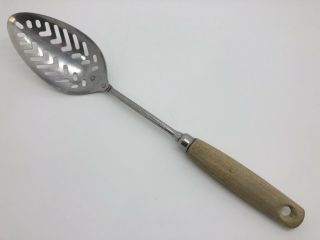 Vintage Ekco Eterna Stainless Steel Slotted Spoon W/ Wood Handle; Usa (rf996)