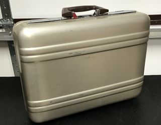 Vintage 1980’s Zero Halliburton Aluminum Briefcase