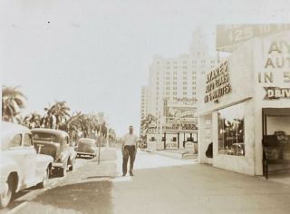 Street Scene Miami Beach Florida 1946 Vintage Snapshot Photo